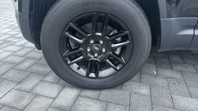 Land Rover Defender 110 Diesel 3.0 D250 Hard Top Auto